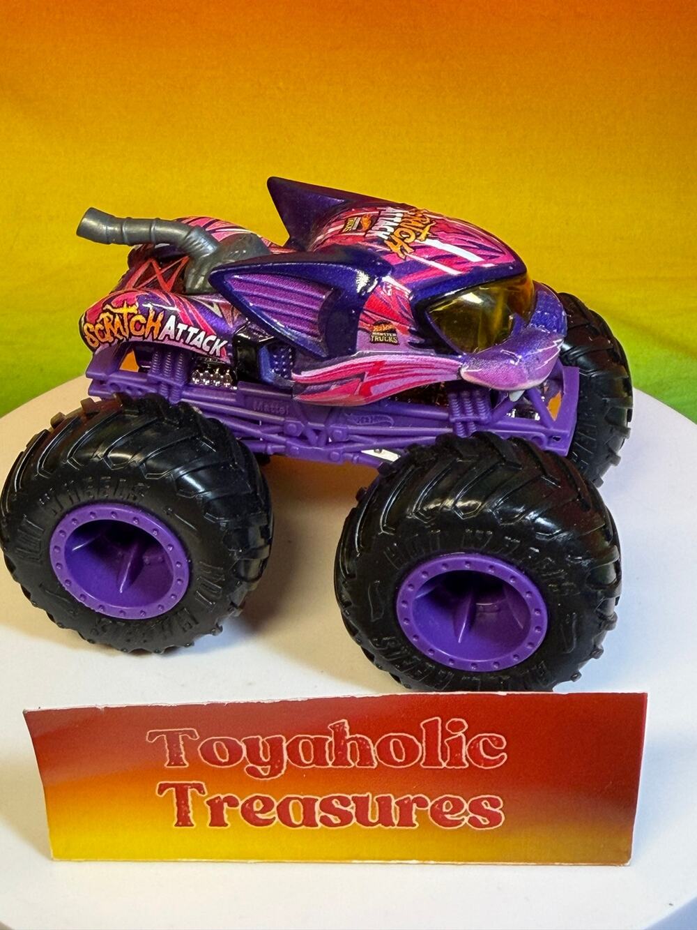 Hot Wheels Monster Trucks Scratch Attack